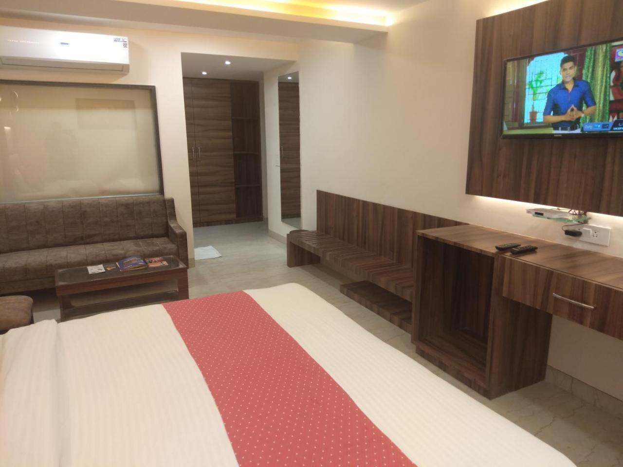 Hotel Moti Palace Agra  Eksteriør bilde
