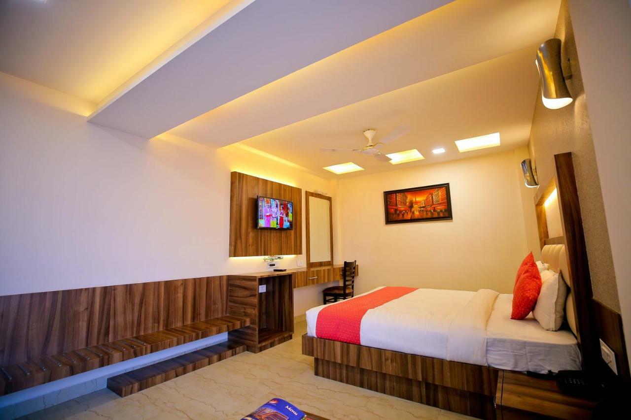 Hotel Moti Palace Agra  Eksteriør bilde